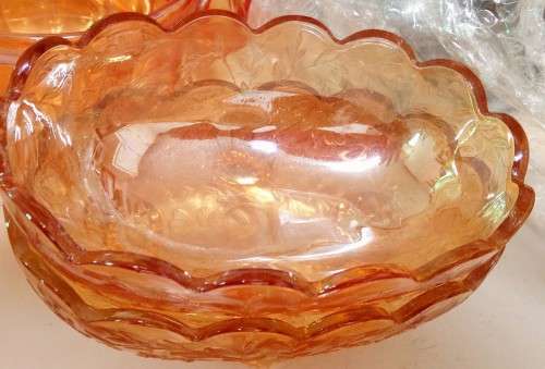 1 X JEANNETTE BOAT SHAPE DISH DEPRESSION MARIGOLD*IRIDESCENT SPARKLES* COUNTRY HOME DECOR*BID EACH B