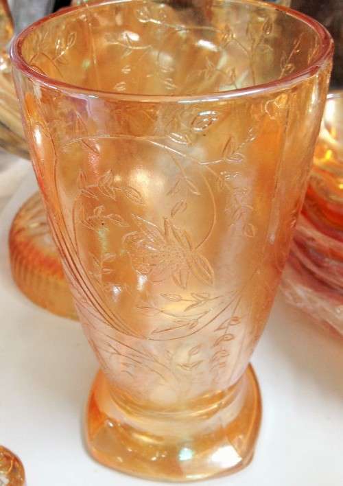 1XJEANNETTE A Glass DEPRESSION MARIGOLD*IRIDESCENT SPARKLES* COUNTRY HOME DECOR*