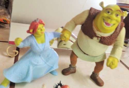 3 Collectabile Plastic ToysGREAT COUNTRY HOME DECOR!L@@KaTmy*BUY NOW items*NO WAITING