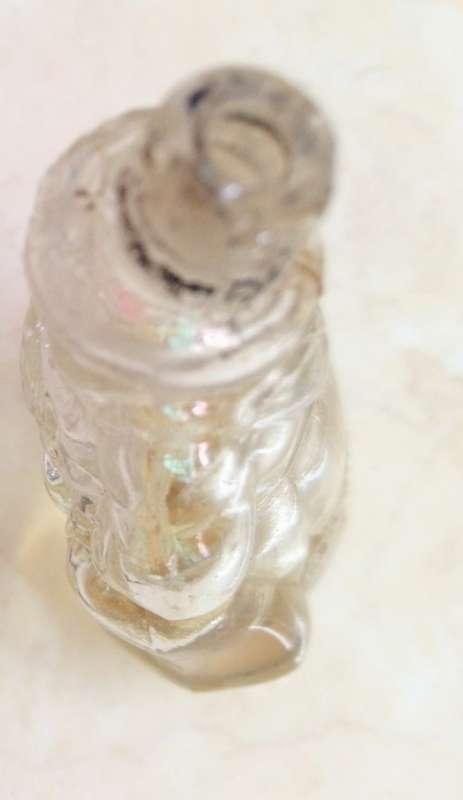 1x*PERFUME BOTTLE*EMPTY FIGURAL FATHER CHRISTMASSHAPEcirca1940"BAKELITE LID*COUNTRY HOME COLLECTIONS