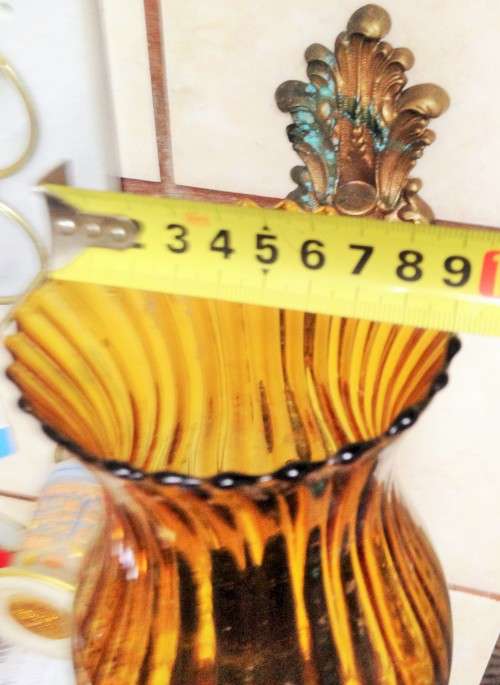 2bid per each onexFRENCH FleurdesignBRASScoat*RIBBED AMBER GLASS SHADE *GREAT COUNTRY HOME DECOR