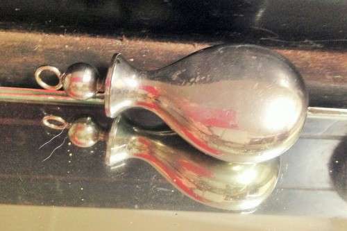 1*PERFUME FLASKshape SCREW IN STOPPER-hasRING TOP*EMPTY!GREAT COUNTRY HOME COLLECTIONS DECOR!!!