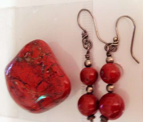 RED JASPER QUARTZ*Acorn red grey quartz veins)EARRINGS+STONE*SEMI PRECIOUS GEM STONE*