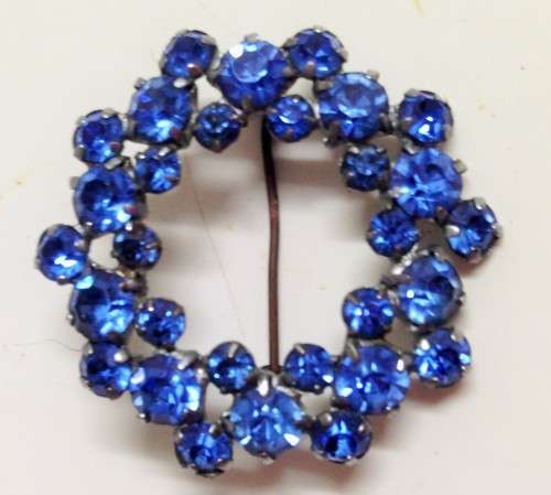 BROOCH - BLUE CRYSTALS - SILVER TONE Metal back LOOK At My BUY NOW LISTINGS NO WAITING