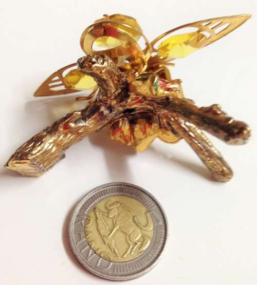 BUMBLE BEE ornament - figurine  Flowers Eyes crystals 3 Yellow crystals glass inset wings