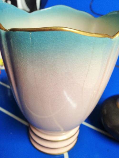 VASE - 2 CARLTON WARE Pink blush Porcelain