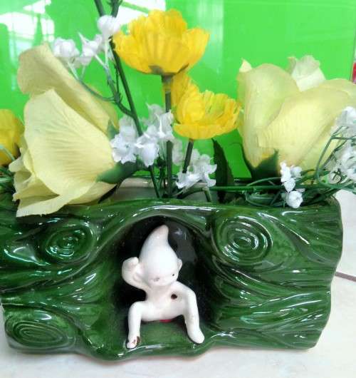 VASE - PIXIE IN WALL ceramic S.A