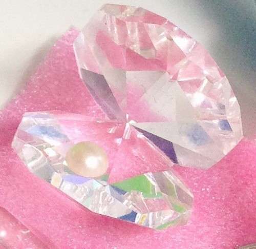 Crystal Oyster inside PEARL - Cut glass faceted- inside Pearl  faux STUNNING
