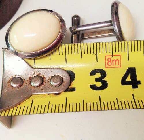 CUFF LINKS -WHITE Silver tone metal *GREATCOUNTRY HOME DECOR*L@@KatMyBUYNOWitemsNOWAITING