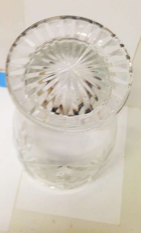 VASE -CUT Glass CRYSTAL height 160mm*W. 724 grams