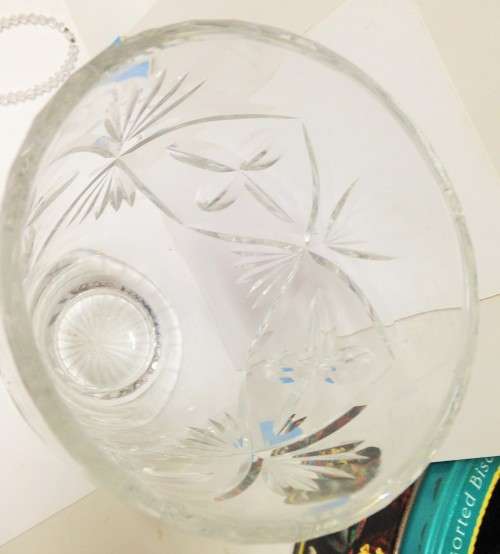 VASE -CUT Glass CRYSTAL height 160mm*W. 724 grams