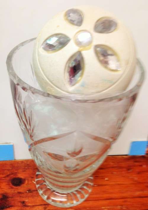 VASE -CUT Glass CRYSTAL height 160mm*W. 724 grams