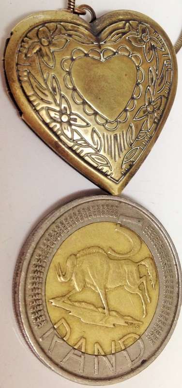 Necklace -LOCKET Heart Double sided hinged+snake Chain gold  tone