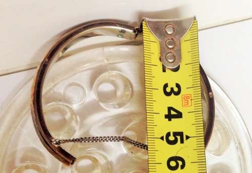 BANGLET BEATEN PATTERN HINGED CLAMPER  BANGLET-SAFETY CHAIN -NICKEL COPPER