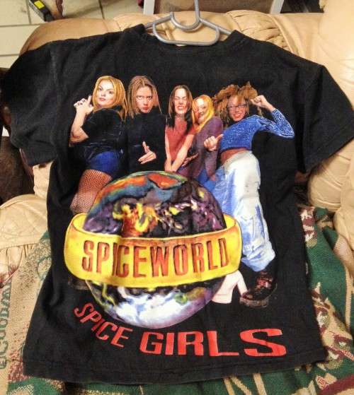 VINTAGE T SHIRT SPICE GIRLS AS IS IN SCAN*GREAT COUNTRY HOME DECOR*L@KatMyBUY NOWitems*NO WAIT