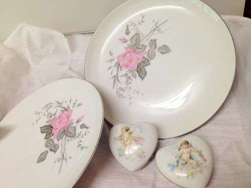 2 CeramicBoxes+lids Jones+Middleton*GREAT COUNTRY HOME DECOR*L@@Ka t my BUY NOW LISTINGS**NO WAITING