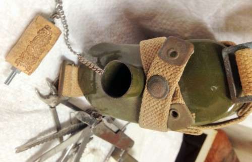 WW1 WATER BOTTLE+TOOLS KNIFE*AS IS IN SCAN*GREAT COUNTRY HOME DECOR*L@@KatMy*BUYNOW*NO WAITING