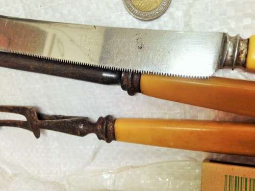 Knife sharpener +1Carving Fork +1BREAD KNIFE serrated* not a Set