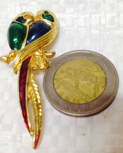 Brooch - LOVE BIRDs -SWEETHEARTS LOOK At My BUY NOW LISTINGS NO WAITING