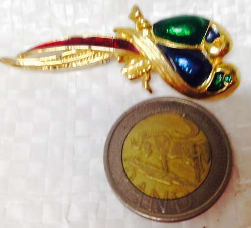 Brooch - LOVE BIRDs -SWEETHEARTS LOOK At My BUY NOW LISTINGS NO WAITING