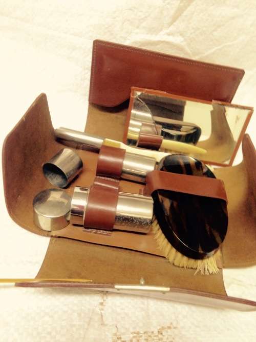 Mens Travel case brush Mirror Comtainers Tooth Brush