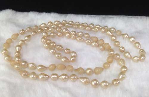 Necklace - Flapper style Tear drop+ Round  faux Pearls