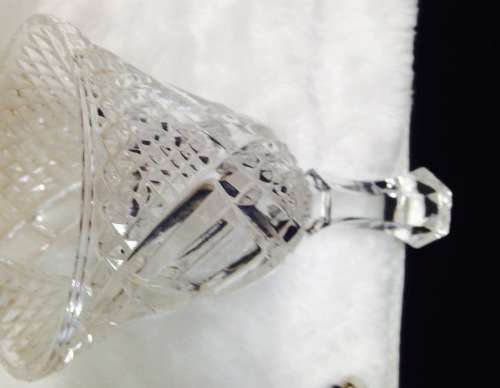 BELL- 1  GLASS CRYSTAL* DESIGN diamond big and small *DISPLAY ONLY!!GREAT COUNTRY HOME DECOR!!!