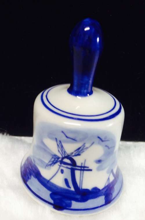 !!BELL-DELFT H.75MM-STAMP -BLAAUW -HAND WERK DELFT HOLLAND !!GREAT COUNTRY HOME DECOR!!!