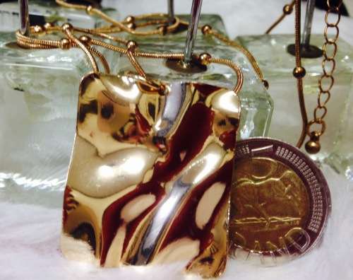 Necklace Gold TonePendant onChain spaced balls *GREAT COUNTRY HOME DECOR*L@@K AtmyBUY NOW*NO WAITING