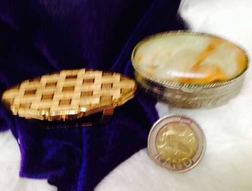 Pill box metal onyx top + Lipstick holder Gold tone has mirror