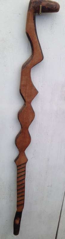 Walking Stick Snake Zig Zag bottom flat rungs hand Carved Look at my Buy Now listings No Waiting