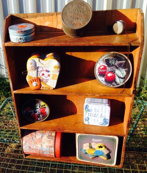 Wood 4 SHELF -  Distressed VERY VINTAGE DECORATIVE