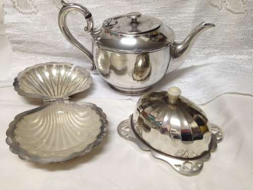 EPNS James DixonT Pot +SHell hinged Butter dish+glass+Dome lid +Square base