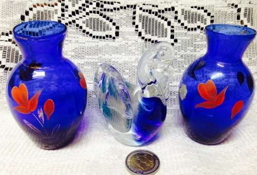 EXQUISITE - 2 Vintage Bohemian Posy Vases cobolt +Swan