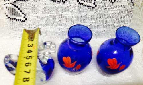 EXQUISITE - 2 Vintage Bohemian Posy Vases cobolt +Swan