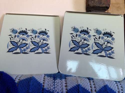 ENAMEL flat TRAYS blue on white