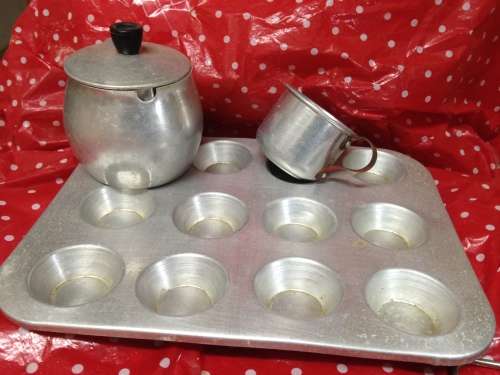 3 lovely Vintage metal item  !!Lets Bake !!items*GREAT COUNTRY HOME DECOR*L@@KatMyBUY NOW*NO WAIT