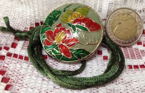 circa 1980 CLOISONNÉ Pendant Red Flowers on green cord LOOK At My BUY NOW LISTINGS NO WAITING
