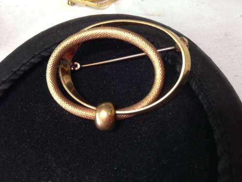 BROOCH Celtic Love KNOT Vintage ROLLED GOLD stamped1O/OOO BROOCH2CIRCLES Textured Smooth Circles