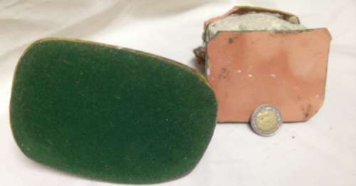 In style of Lilliput Lane English Cottage x2 figurines one1987LOOK At My BUY NOW listings NO WAITING