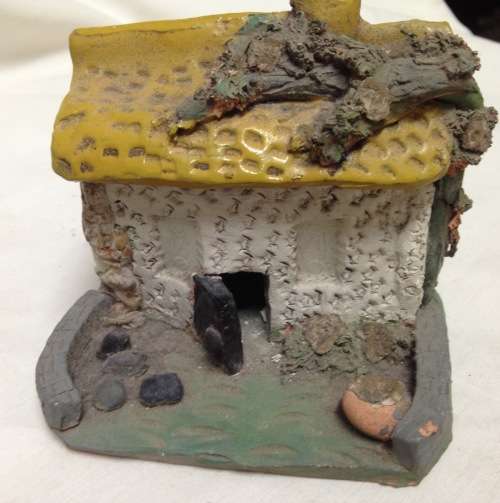 In style of Lilliput Lane English Cottage x2 figurines one1987LOOK At My BUY NOW listings NO WAITING