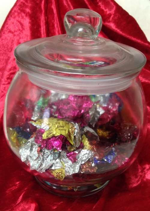 GLASS BOWL+ LID - Lovely table centre
