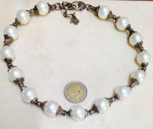 Necklace -Large Pearls Faux+ metal spacers - Classy