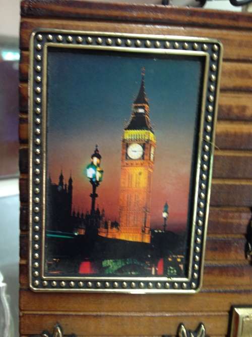 LONDON Bridge Scene Barometer+ key holder