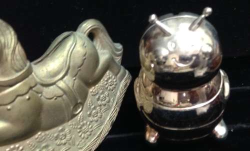 Money Box -Metal BEE +HORSE