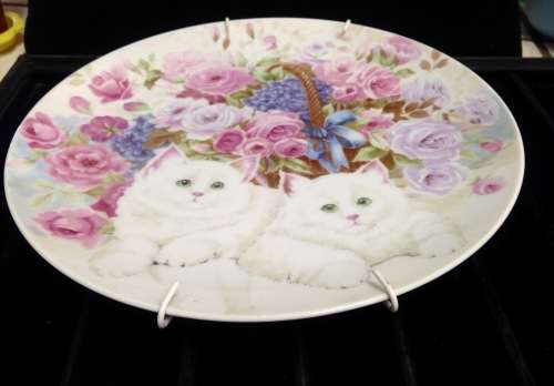 Wall Plate ceramic BW.A. kittens+ Roses +metal Octopus to hang Look At My BUYNOW Listings NO WAITING