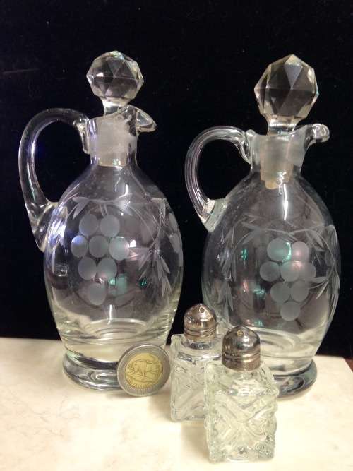 Condiment decanters 2 Grape Cut Oil+ Vinegar Glass bottles+ 2 salt shaker LOOK At My BUY NOW LISTING