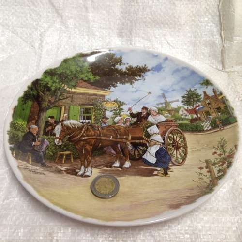 Plate Hulde Bruide Spare Royal Schwab Artist signed B V van Hunnig