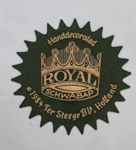 Plate Hulde Bruide Spare Royal Schwab Artist signed B V van Hunnig