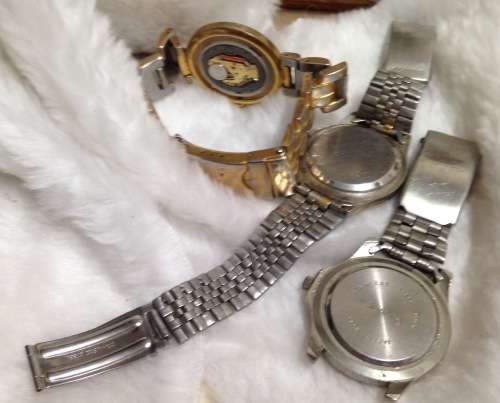 Lovely Old wood box + 3 Watches For SPARES Showing ware